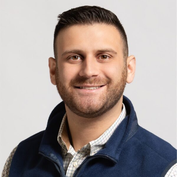 Headshot of Andrew Damcevski, CFP®